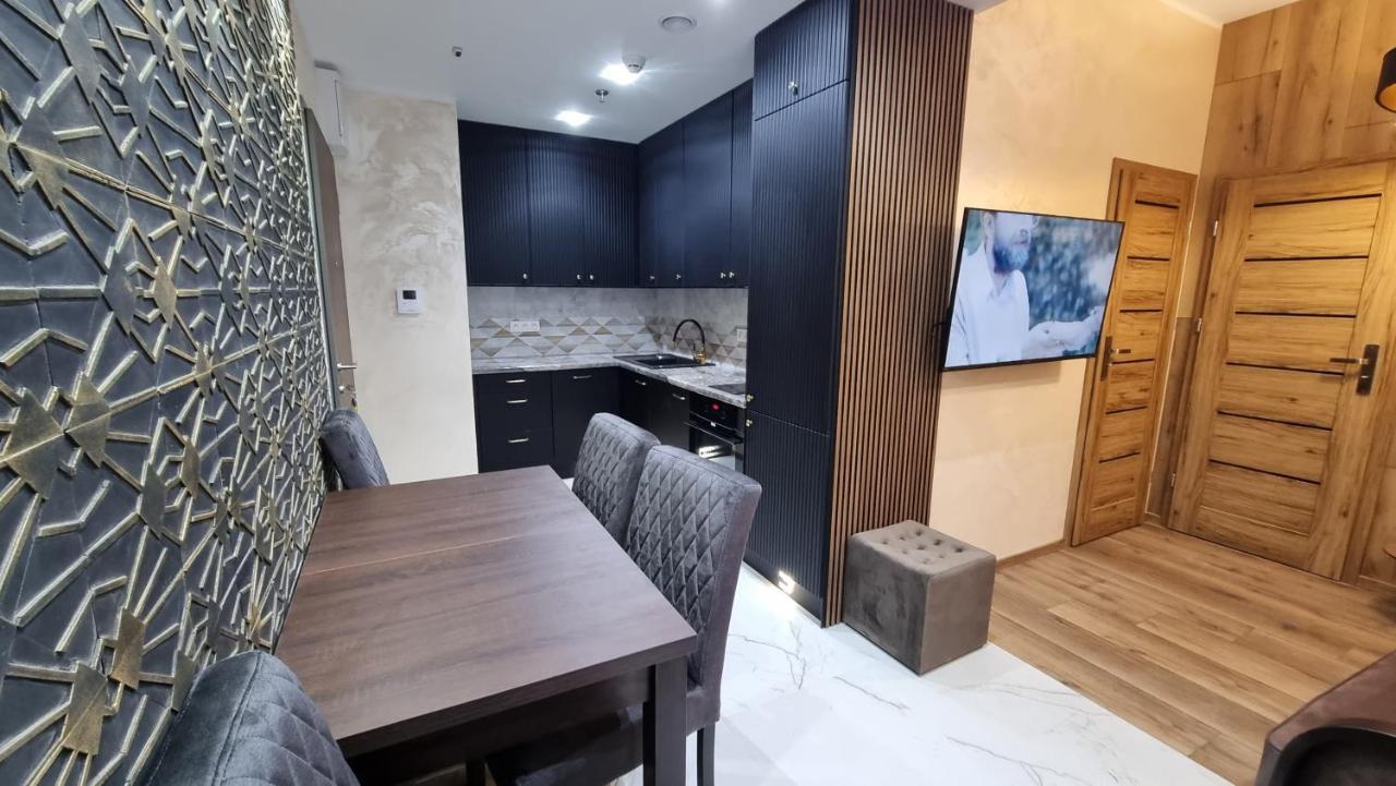 Luxury Seveeu Lägenhet Warszawa