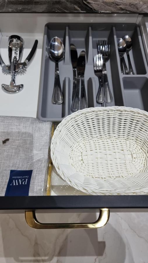 Luxury Seveeu Lägenhet